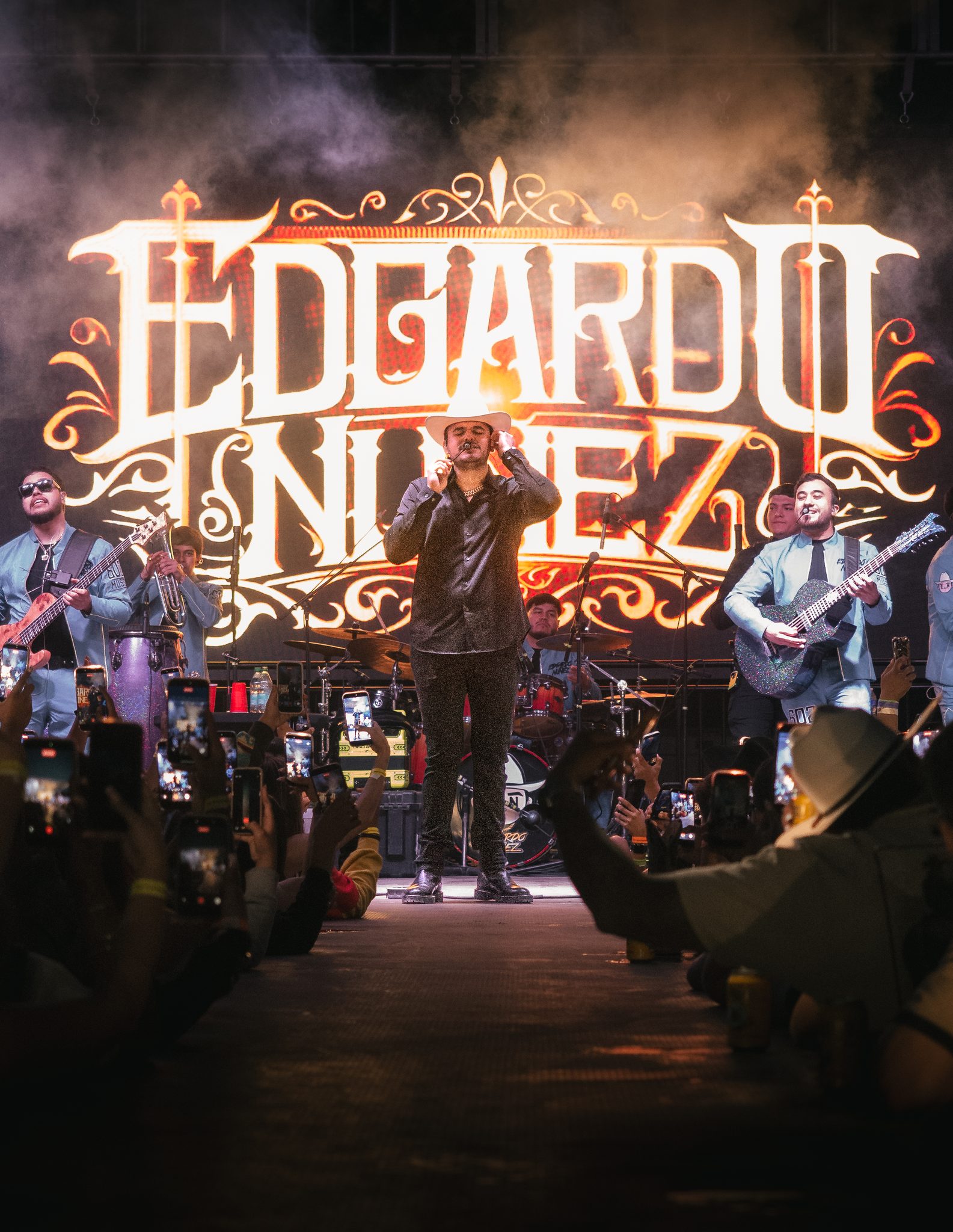 Cover photo from Jaripeo, Edgardo Nuñez